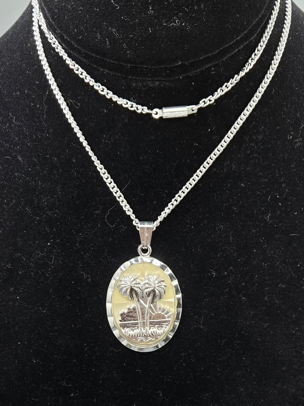 Palm Tree Pendant Necklace Silver Tone & Mother of Pearl (MoP) 24"